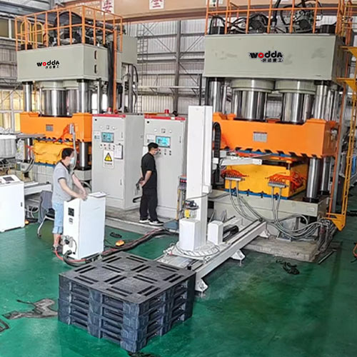 塑料托盤自動化生產(chǎn)線