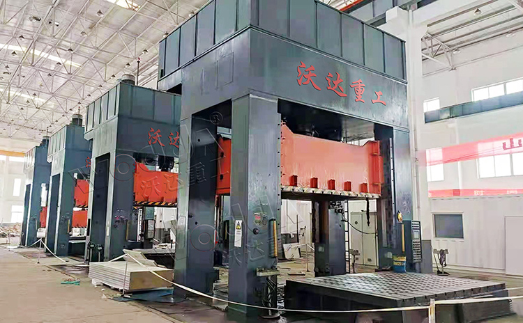 2000噸框架式液壓機 2000噸框架式液壓機