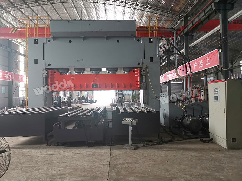 2000噸龍門(mén)框架式油壓機(jī) 2000噸龍門(mén)框架式油壓機(jī)